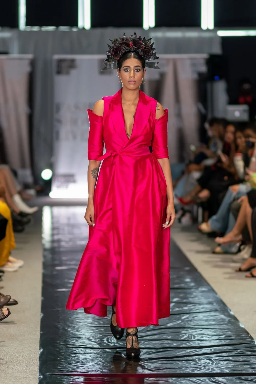 Runway photo 4
