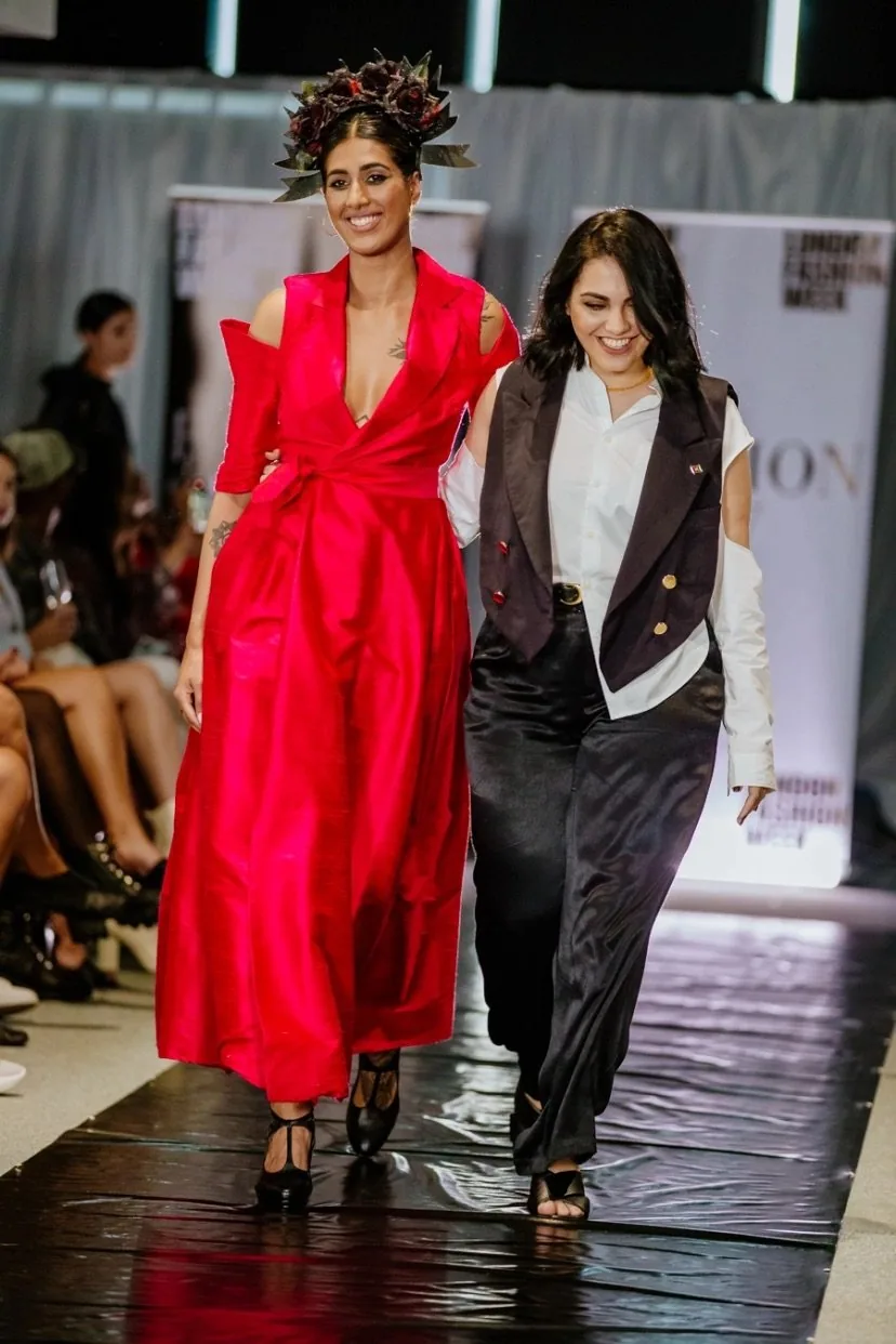 Runway photo 9